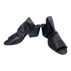 Golo black leather Landon mule sandal size 8